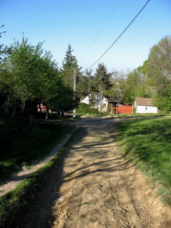Tavasszal már sokkal szebb arcát mutatta a falu